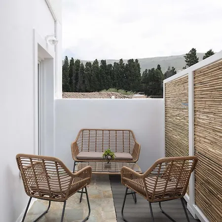 Parikia's Urban Oasis Vakantiehuis Páros