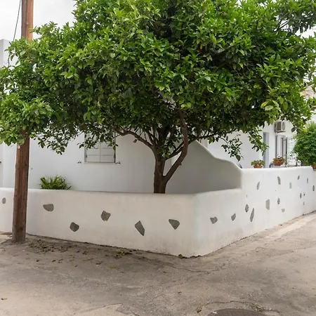 Parikia's Urban Oasis Holiday home Parikia (Paros)