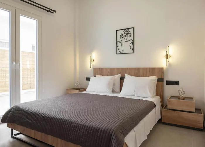 Parikia's Urban Oasis *