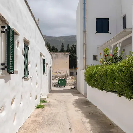 Parikia's Urban Oasis