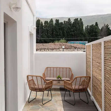 Parikia's Urban Oasis Holiday home Parikia (Paros)