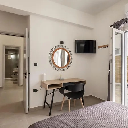 Parikia's Urban Oasis *