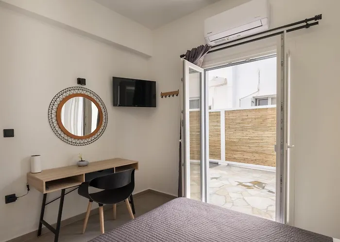 Сasa de vacaciones Parikia's Urban Oasis Páros