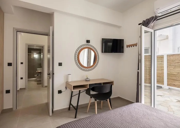 Parikia's Urban Oasis *